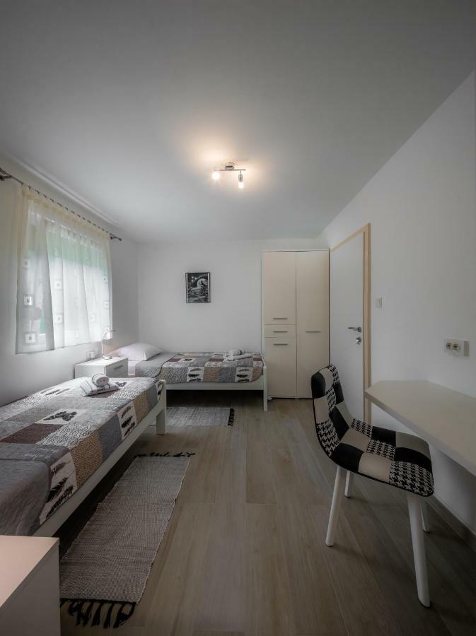 Plitvice Family Apartment コレニツァ エクステリア 写真